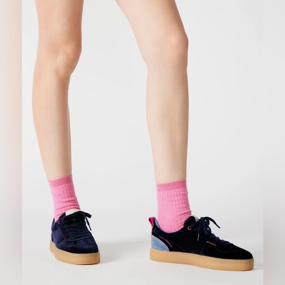 NWT Steve Madden The TUCKER platform sneaker, Stylish Navy and Pink - Picture 1 of 11